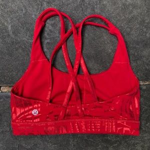 Lululemon Manifest Sport Bra